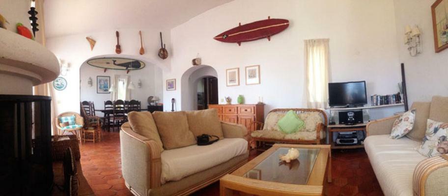 Jho'La Surf Camp Hostel Praia Da Luz Exterior photo